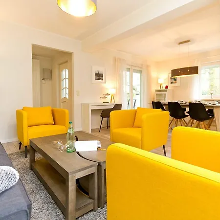 Ferienhaus Achterndieck بيت للعطل *
